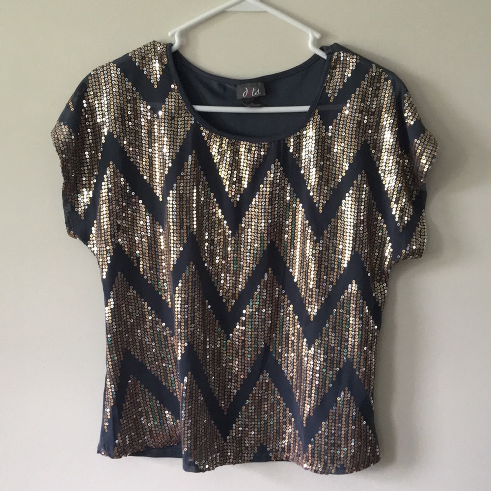 Dots top